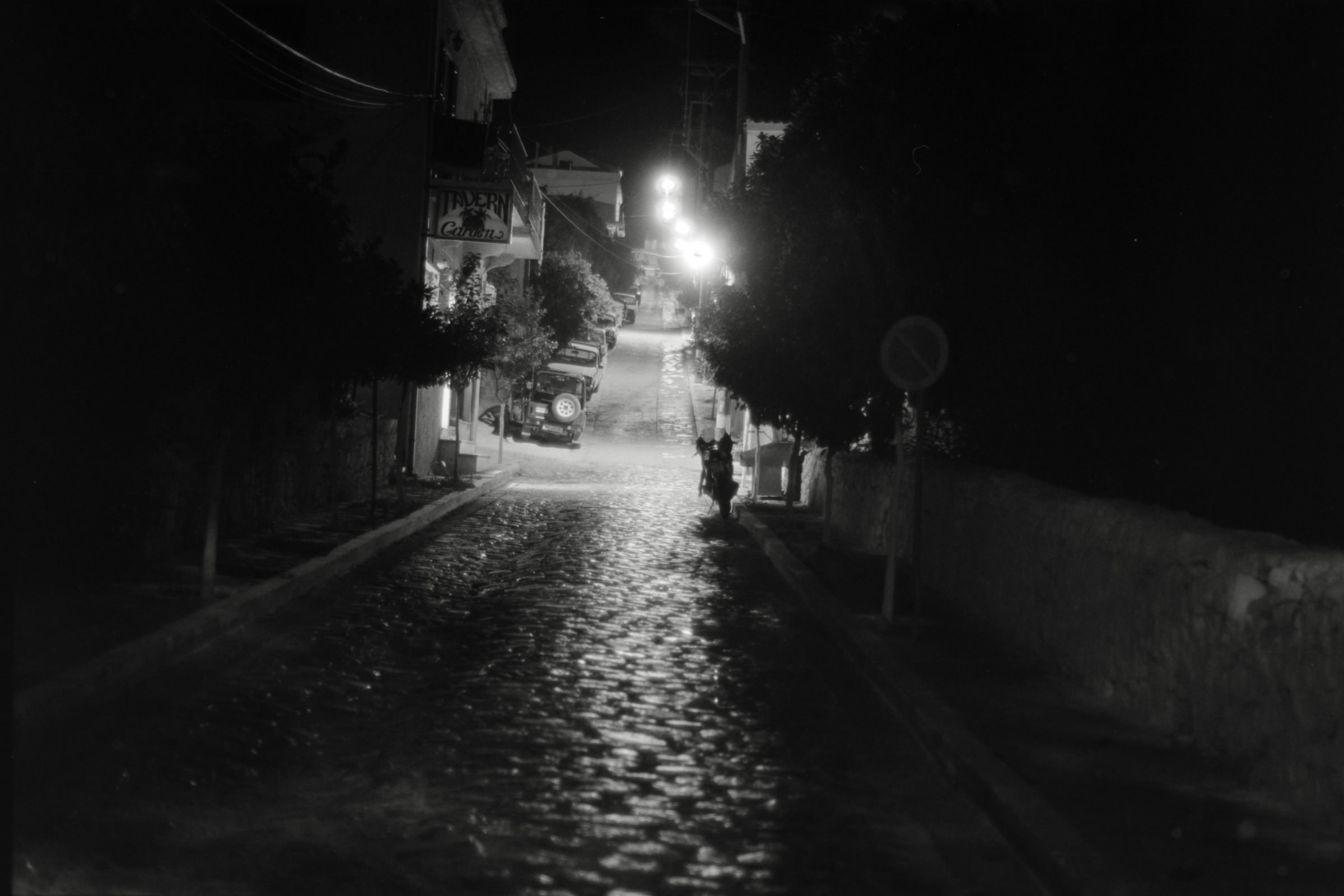 AHP F1991 09 001 sc250507 img09 NLP